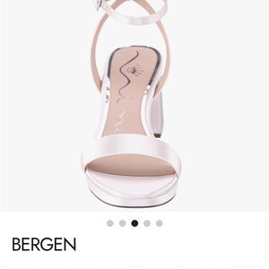 Nina Women's Cream Heels